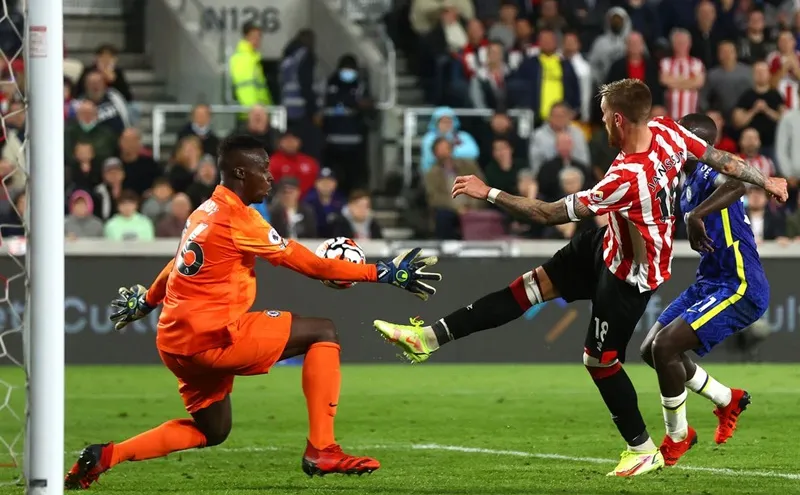 HLV Tuchel ghi công đầu cho thủ thành Mendy ảnh 1