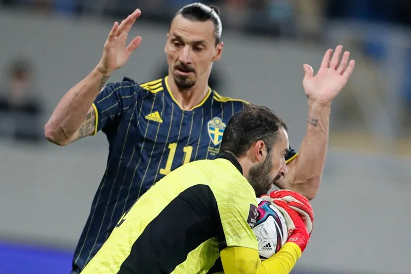 Zlatan Ibrahimovic thật khó để sẵn sàng cao nhất khi đối đầu Tây Ban Nha.