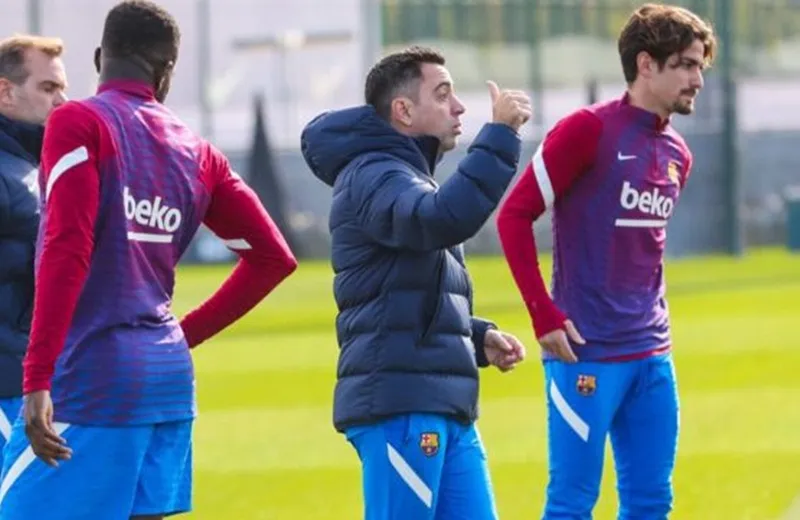 Hy vọng ngày trở về tốt đẹp của Xavi ảnh 1