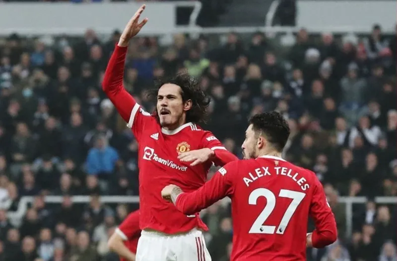 Cavani, De Gea cứu nguy cho Quỷ đỏ ảnh 1