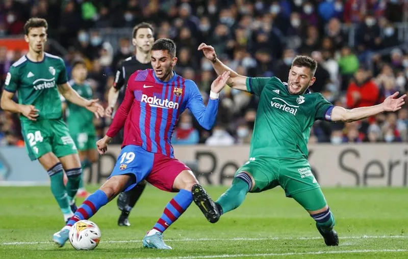 Ferran Torres lập cú đúp lập cú đúp đầu tiên cho Barca.