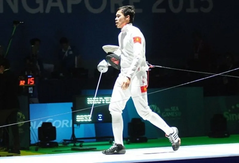 Đấu kiếm tiếp tục tập chay vì không có đợt tập huấn. Ảnh: NGỌC HẢI 