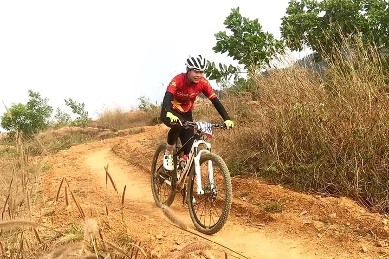 Đội tuyển xe đạp Việt Nam (nội dung địa hình) sẽ được trải nghiệm đường đua tốt ở Hòa Bình. Ảnh: LĐXĐVN