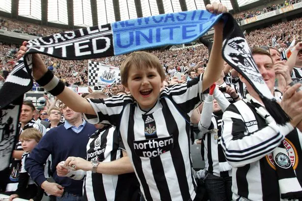 Người hâm mộ Chích chòe đang thấy tương lai tươi sáng. Ảnh: Getty Images