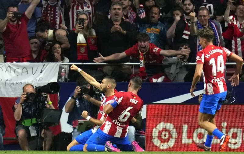 Atletico đánh bại tân vương, gần chắc suất tốp 4 ảnh 1