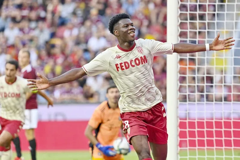 Aurelien Tchouameni đang được đánh giá rất cao về sự toàn diện trong cách chơi.