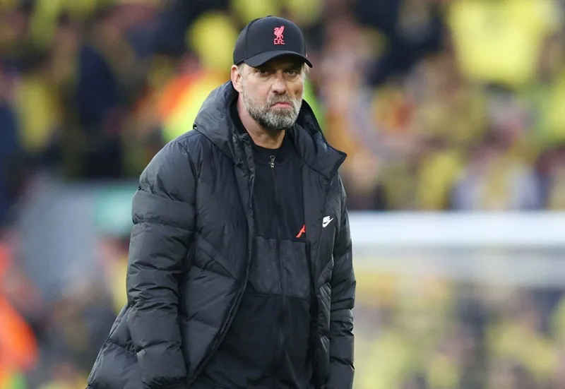 HLV Jurgen Klopp dè dặt hơn trước những câu hỏi về triển vọng thắng “cú ăn 4”. Ảnh: Getty Images