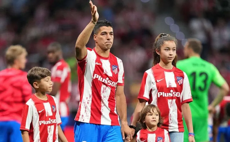 HLV Simeone cam kết tương lai, tri ân Luis Suarez ảnh 1