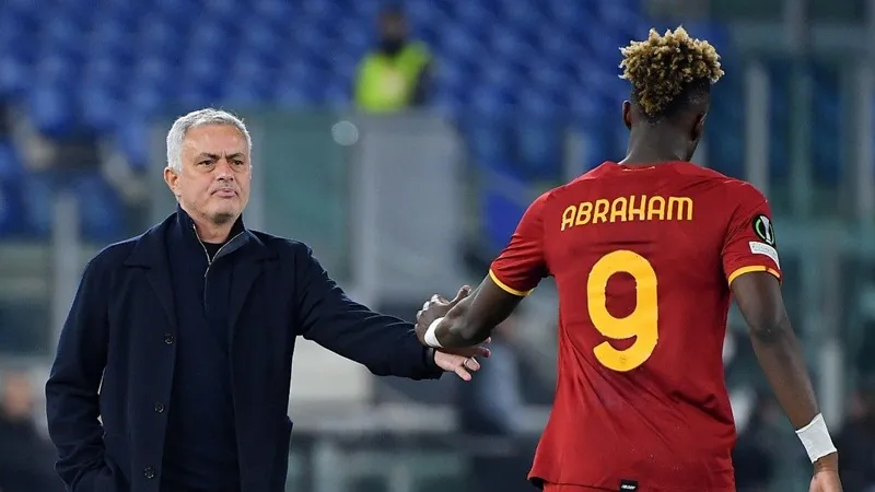 Dani Alves rời Barca khi hết hạn hợp đồng vào mùa hè ảnh 1