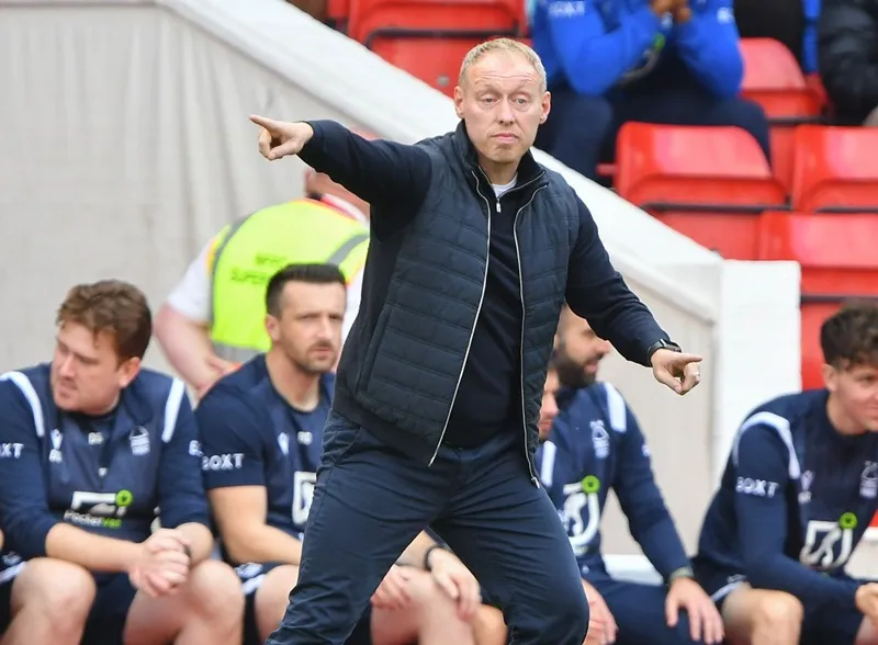 HLV Steve Cooper chuẩn bị chào đón tân binh thứ 6. Ảnh: Getty Images