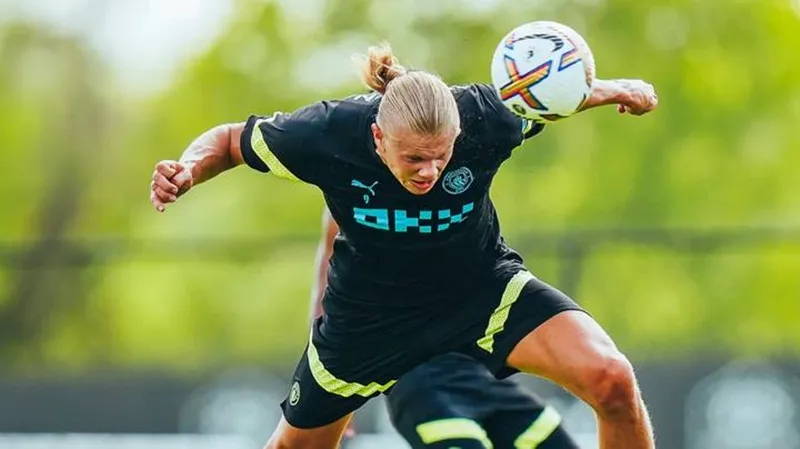 Erling Haaland đang tích cực tập luyện cùng đội hình Man.City tại Mỹ.