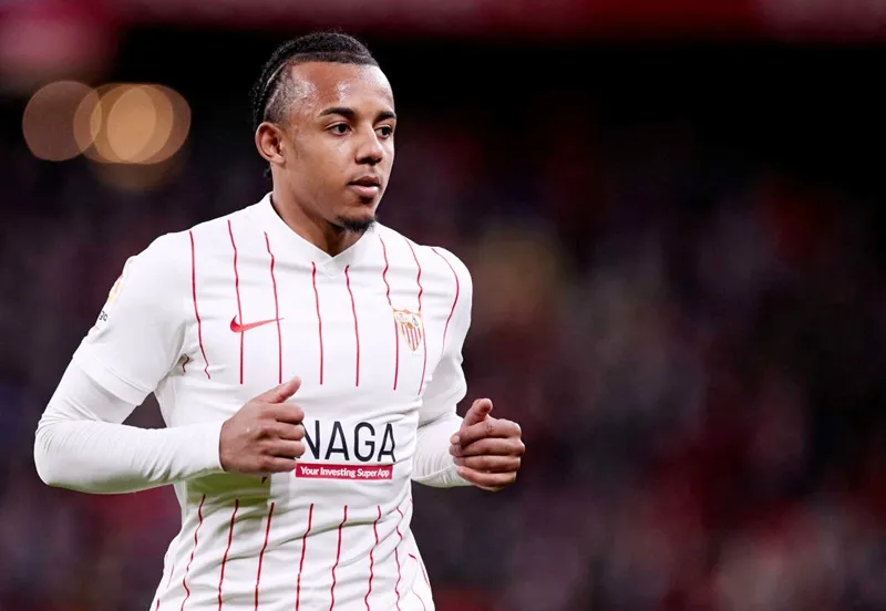 Chelsea được cho là đã đồng ý các điều khoản cá nhân với trung vệ Jules Kounde.