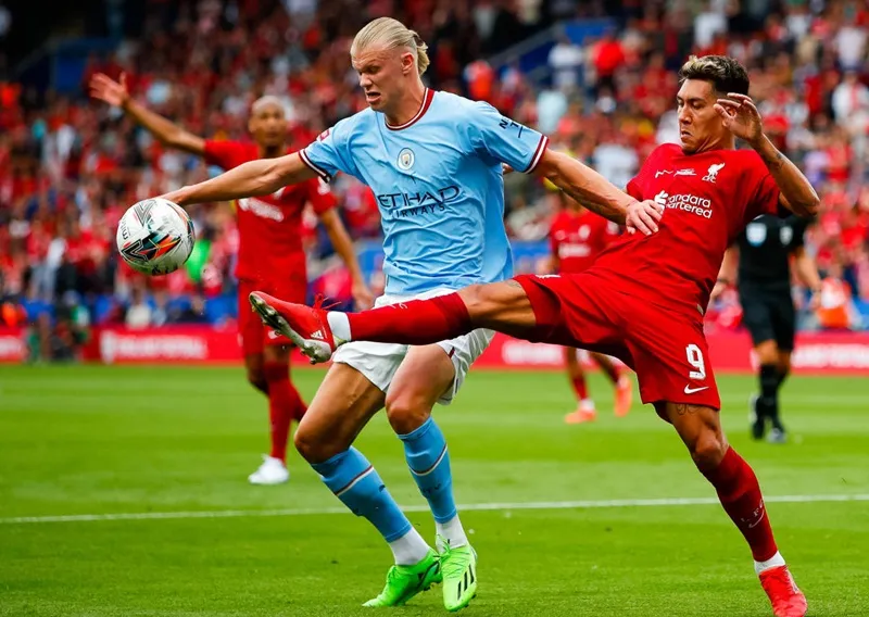 Guardiola giải thích về mùa hè thay đổi mạnh mẽ ảnh 1