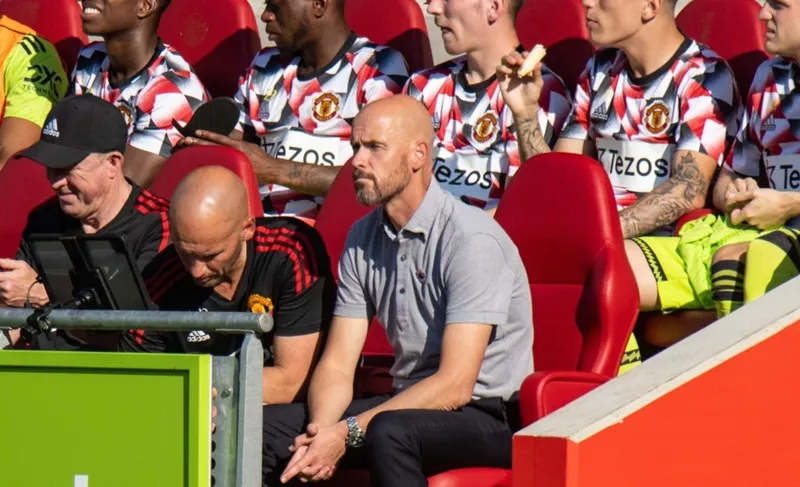 Quỷ đỏ tiếp tục tháng ngày tăm tối ảnh 1