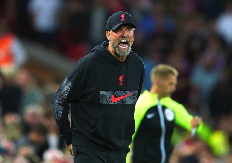 HLV Jurgen Klopp bất ngờ đối mặt tình huống quá khó khăn. Ảnh: Getty Images