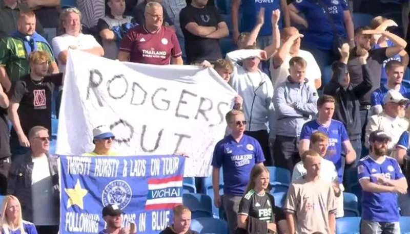 Leicester phải bồi thường 10 triệu bảng nếu sa thải HLV Rodgers ảnh 1