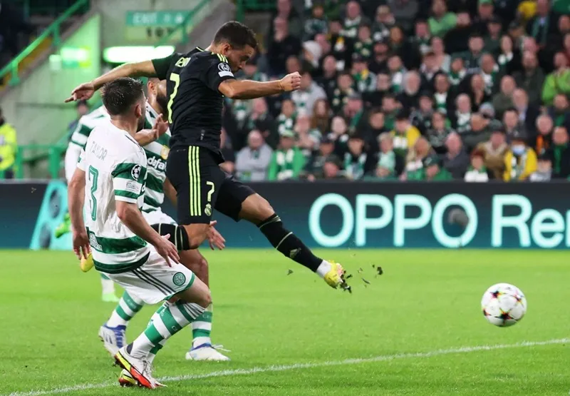 Nhà đương kim vô địch khởi đầu mỹ mãn ảnh 1