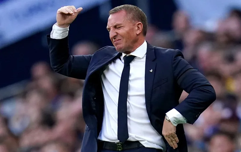 HLV Brendan Rodgers và phản ứng chán chường sau nỗ lực bất thành. Ảnh: Getty Images