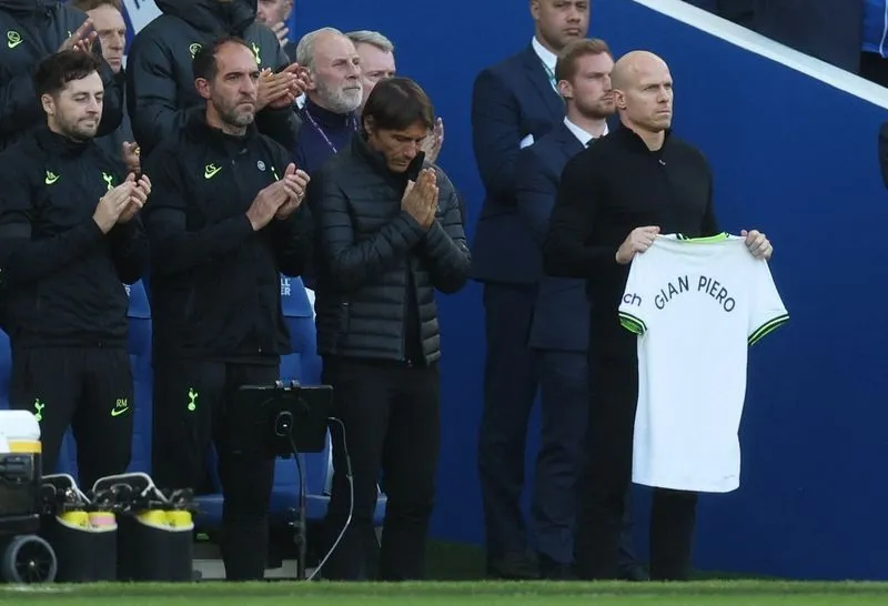 Harry Kane ghi bàn giúp Tottenham vượt qua “một tuần khó khăn” ảnh 1