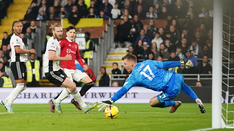 Alejandro Garnacho ấn định chiến thắng quan trọng cho Man.United. Ảnh: Getty Images