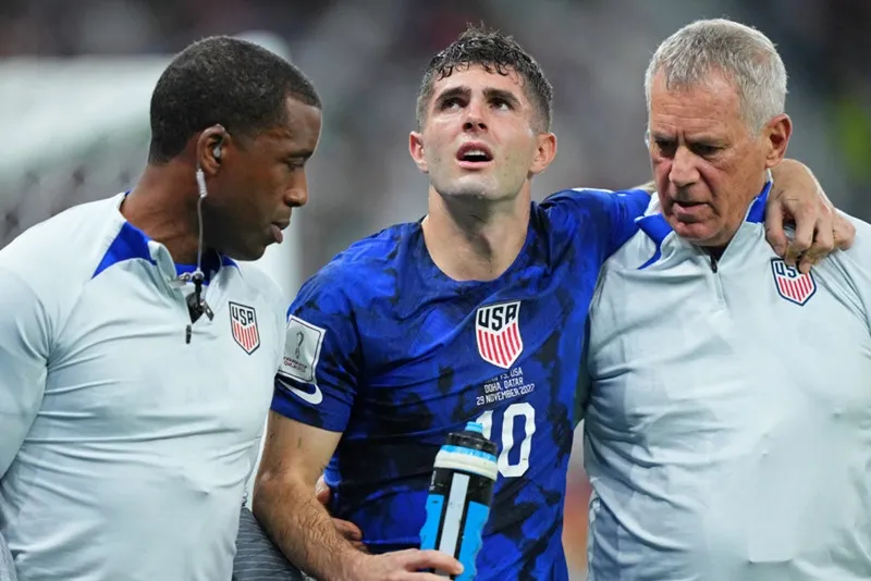 Christian Pulisic giờ sẽ chạy đua hồi phục cho vòng 1/8 đối đầu Hà Lan.