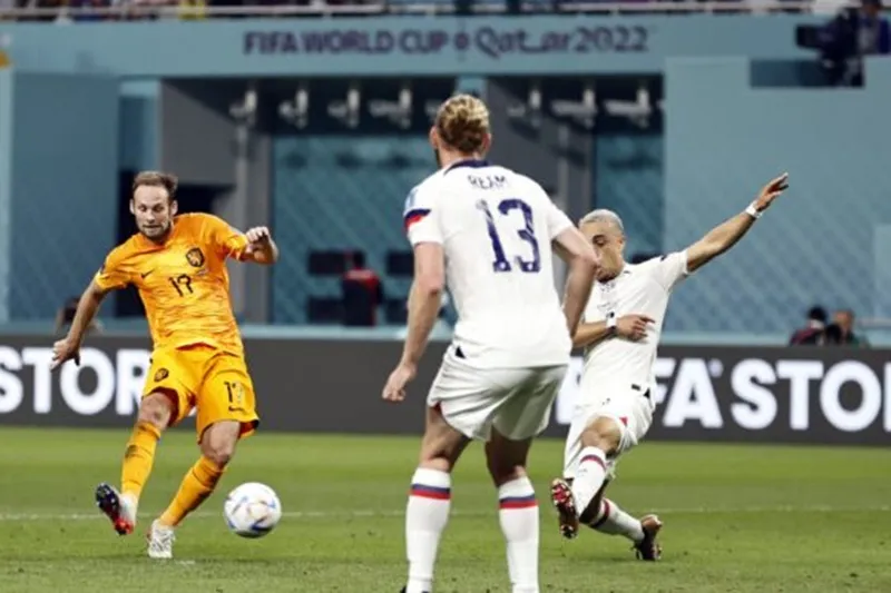 Hà Lan - Mỹ 3-1: Dumfries bừng sáng, Hà Lan dễ dàng vào tứ kết ảnh 2