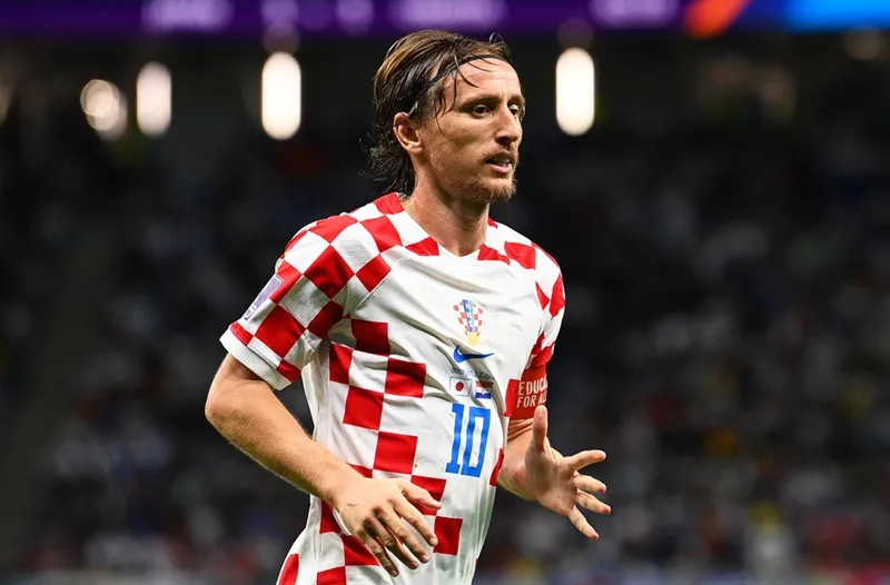 Khi người Đức mặc áo … ca-rô ảnh 1