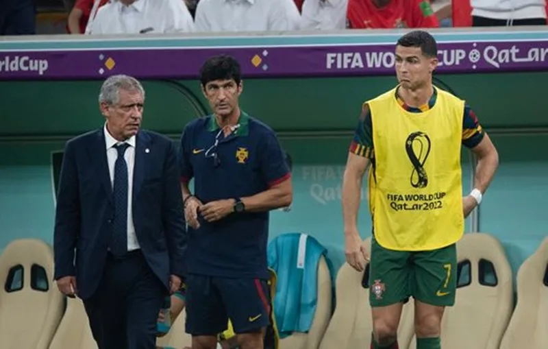 Mọi phản ứng của Cristiano Ronaldo đang được truyền thông thêu dệt.