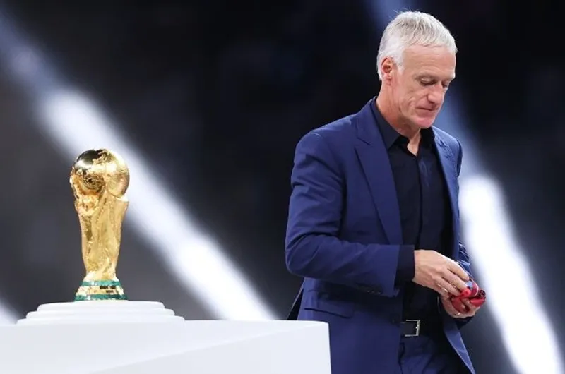 Nhà cầm quân này cũng để ngỏ tương lai. Nhà cầm quân này cũng để ngỏ tương lai.