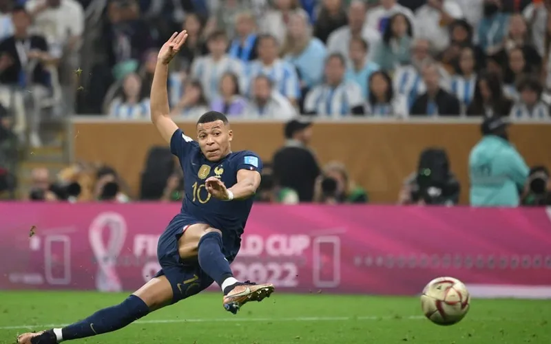 Mbappe hiện cũng là cầu thủ ghi bàn kỷ lục trong các trận chung kết World Cup.