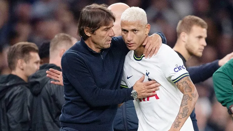 Richarlison phải chụp MRI để xác định mức độ chấn thương chấn thương gân kheo.