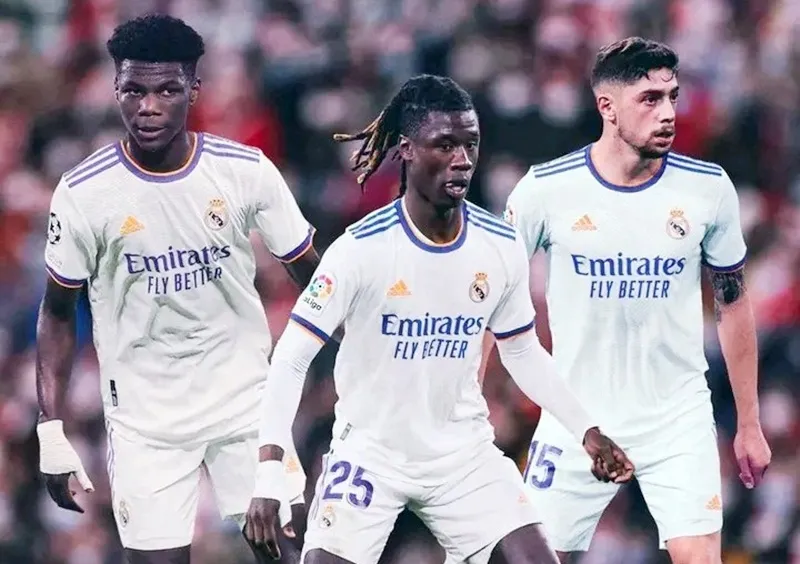 Nhất là khi họ đã có bộ ba trẻ tuổi Tchouameni, Camavinga hay Valverde tài năng chẳng kém.