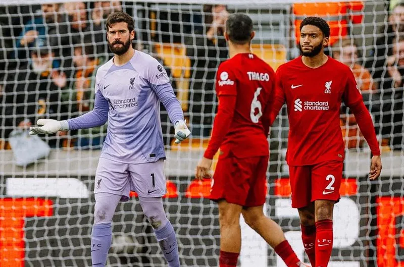 Cỗ máy Liverpool đang gặp trục trặc từ thượng tầng, đến nội bộ và phong độ thi đấu.