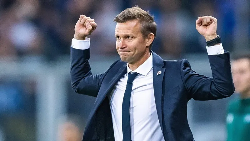 Leeds United bất ngờ sa thải HLV Jesse Marsch ngay trước 2 trận đối đầu Man.United.