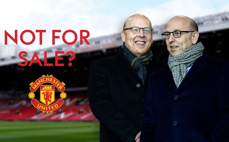 Các đồng sở hữu và điều hành, Avram Glazer và anh trai Joel, không muốn nhượng lại Man.United.