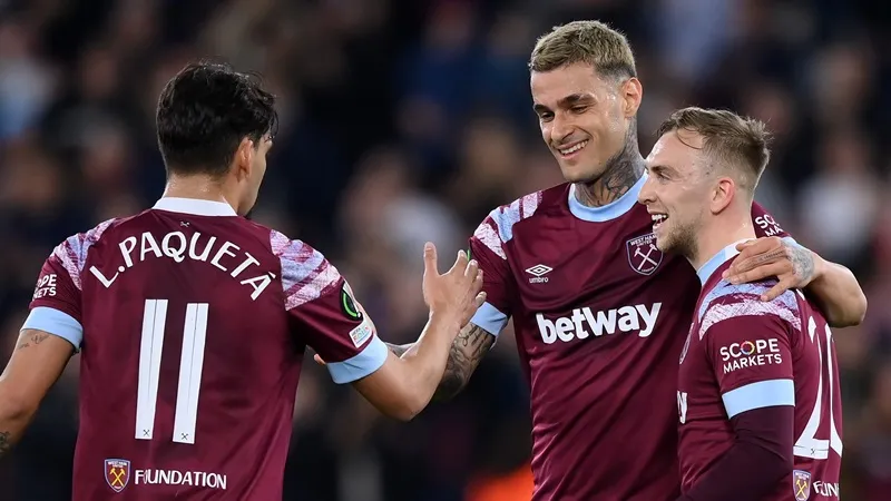 West Ham quá mạnh với trận thắng thứ 10 liên tiếp tại Europa Conference League mùa này.
