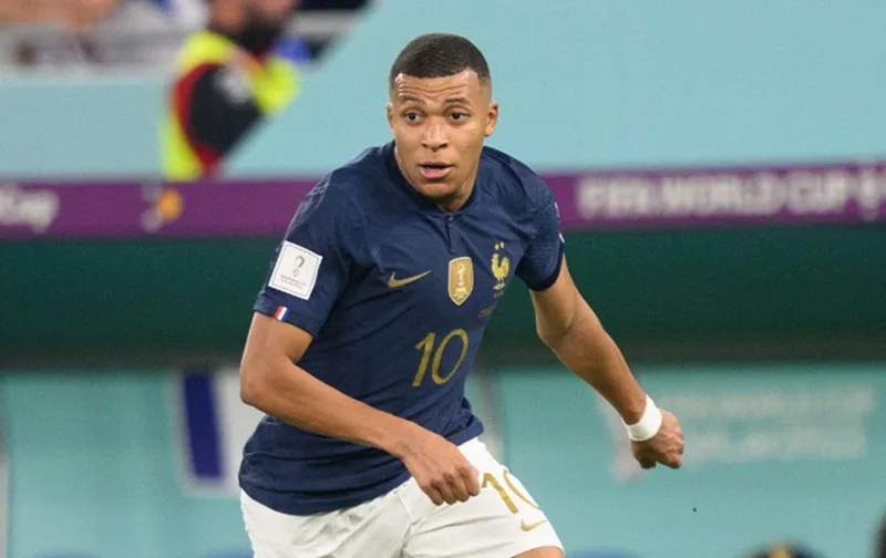 Á quân World Cup 2022, tuyển Pháp sẽ trình diễn diện mạo mới với tân đội trưởng Kylian Mbappe.