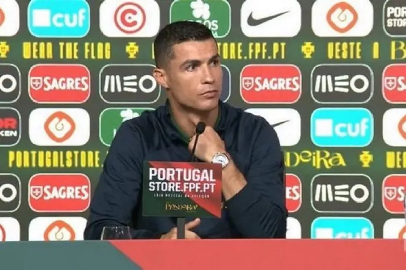 Cristiano Ronaldo có lần hiếm hoi trải lòng về những tranh cãi khi chia tay Man.United.