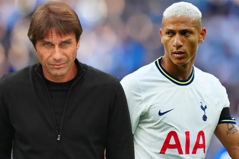 Richarlison đã phủ nhận việc đóng vai trò chính trong sự ra đi của cựu HLV Antonio Conte.