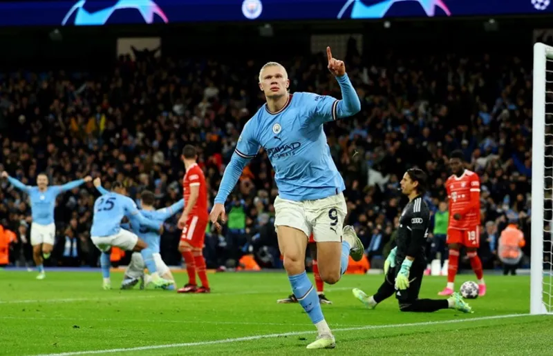 Erling Haaland tỏa sáng góp công vào 2 bàn thắng nhấn chìm Bayern Munich.