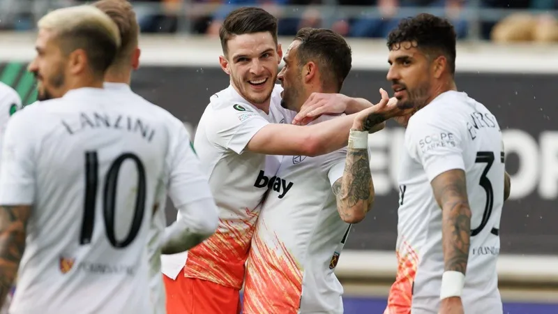 Hòa trên sân khách vẫn là kết quả tốt với West Ham.