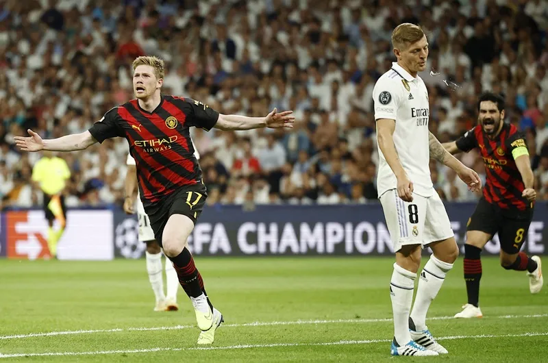 Nhưng Kevin de Bruyne đã ghi bàn gỡ hòa để duy trì tính cạnh tranh ở trận lượt về một tuần sau tại Etihad.