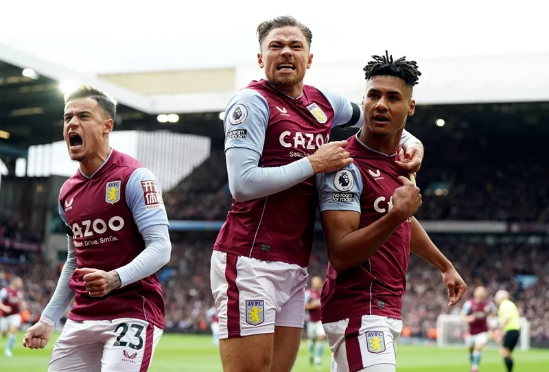 Aston Villa đã trở lại đấu trường châu Âu sau 13 năm.