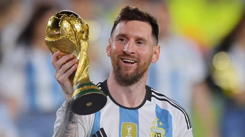 Messi đã giành được mọi danh hiệu lớn trong suốt sự nghiệp huyền thoại, đỉnh cao nhất là chức vô địch World Cup 2022.