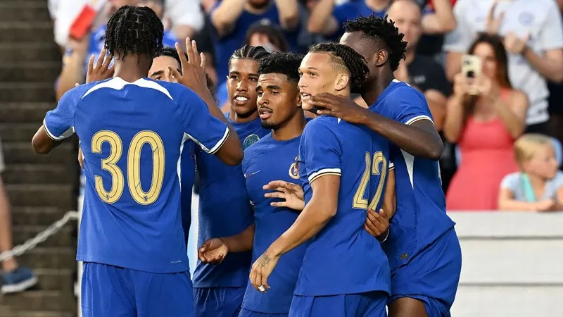 Chelsea giành chiến thắng dễ dàng 5-0 trước đối thủ hạng 4 của Anh là Wrexham.