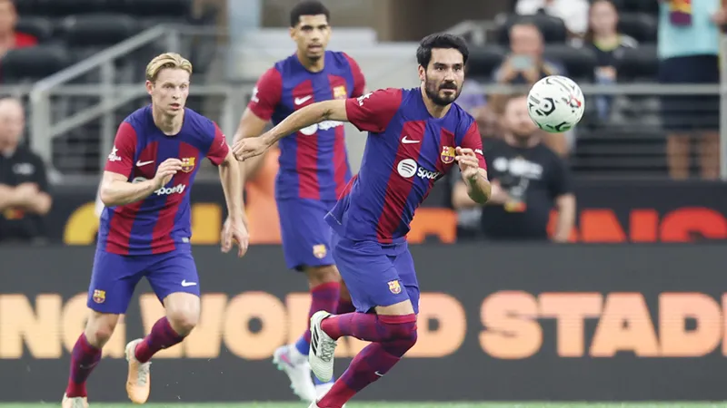 Ilkay Gundogan khẳng định đến Barcelona vì muốn thoát ra khỏi vùng an toàn sau khi giành mọi thứ ở Man.City. Ilkay Gundogan khẳng định đến Barcelona vì muốn thoát ra khỏi vùng an toàn sau khi giành mọi thứ ở Man.City.