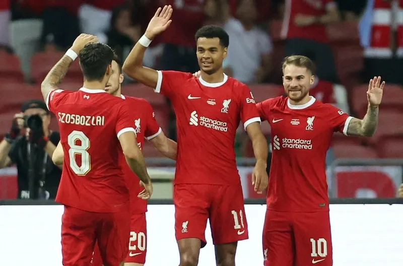 Các tiền vệ tân binh Dominik Szoboszlai và Alexis Mac Allister đã hòa nhập và chơi tốt. Các tiền vệ tân binh Dominik Szoboszlai và Alexis Mac Allister đã hòa nhập và chơi tốt.