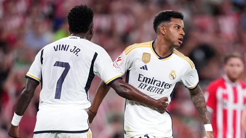 Rodrygo đã ghi một bàn nhưng anh cùng Vinicius Junior cần phải chứng tỏ nhiều hơn trước khung thành.