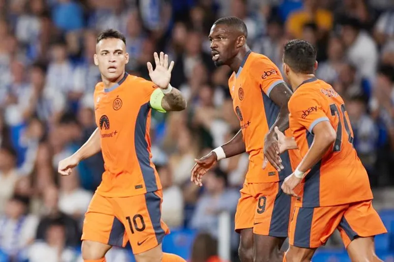 Lautaro Martinez tiếp tục ghi bàn giúp Inter Milan hòa 1-1 ngay trên sân của Sociedad.