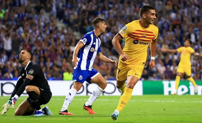 Ferran Torres ghi bàn duy nhất giúp Barcelona giành chiến thắng 1-0 tại Porto.